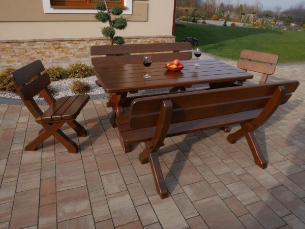 Zestaw ogrodowy Bawarski – stół 160 cm + 2 ławki 150 cm + 2 krzesła